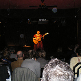 Париж, март 2010 года, концерт в кабаре Старая решётка.